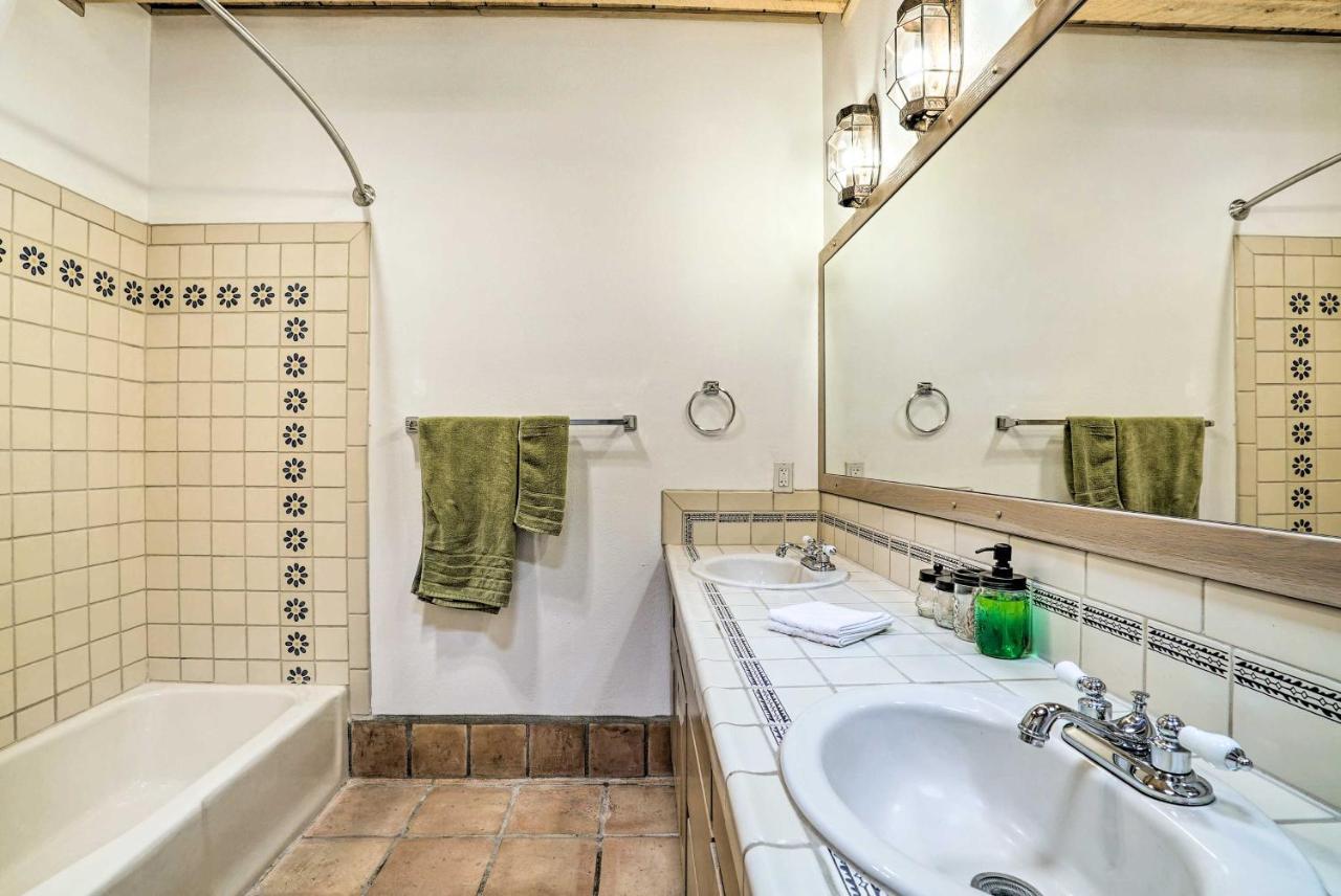 Las Cruces Home La Casa Blanca With Courtyard מראה חיצוני תמונה