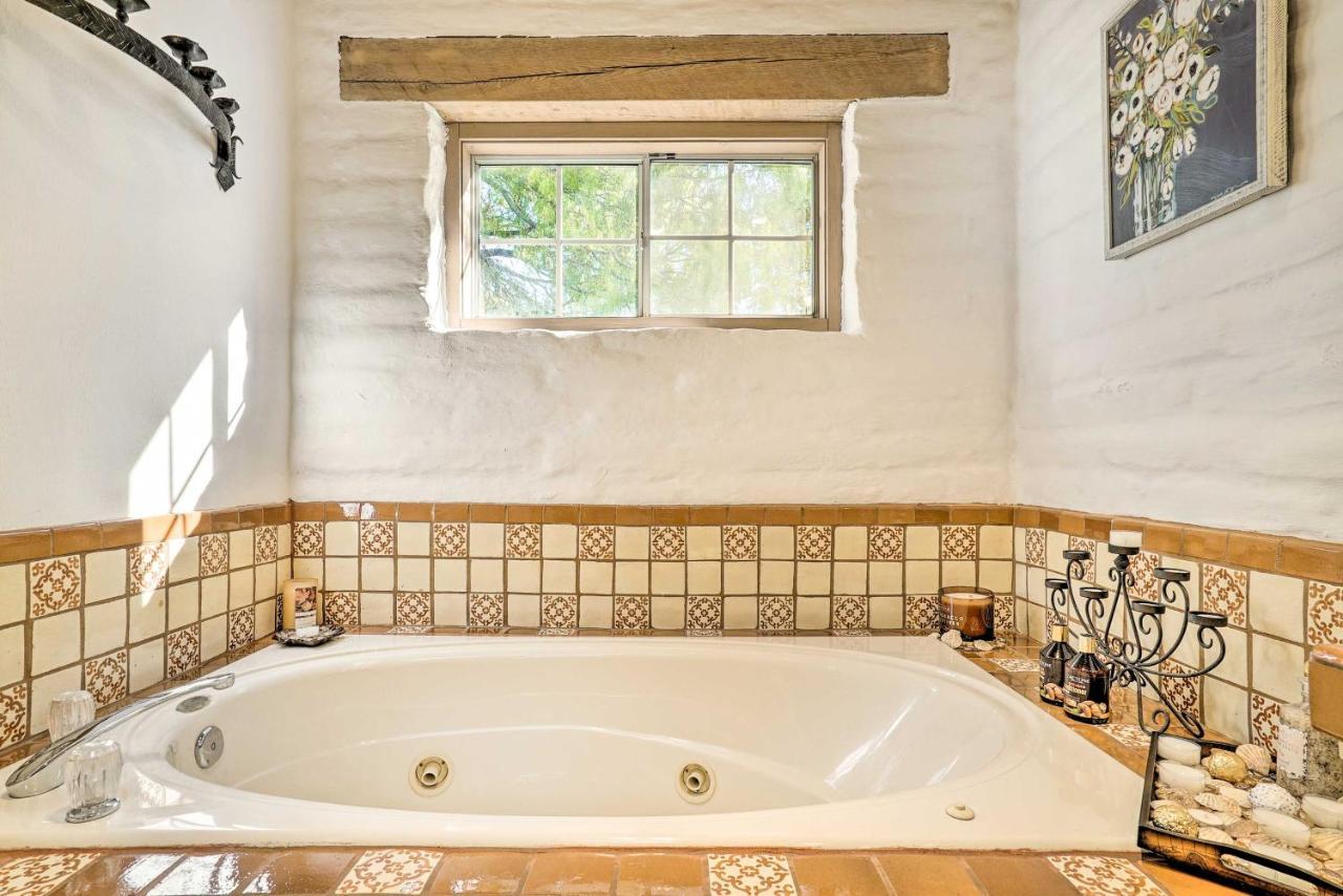 Las Cruces Home La Casa Blanca With Courtyard מראה חיצוני תמונה