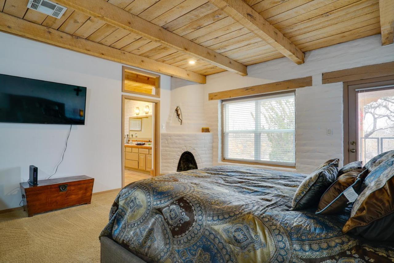 Las Cruces Home La Casa Blanca With Courtyard מראה חיצוני תמונה